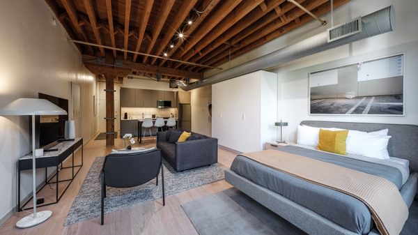 Cobbler Square Renovated Studio 1