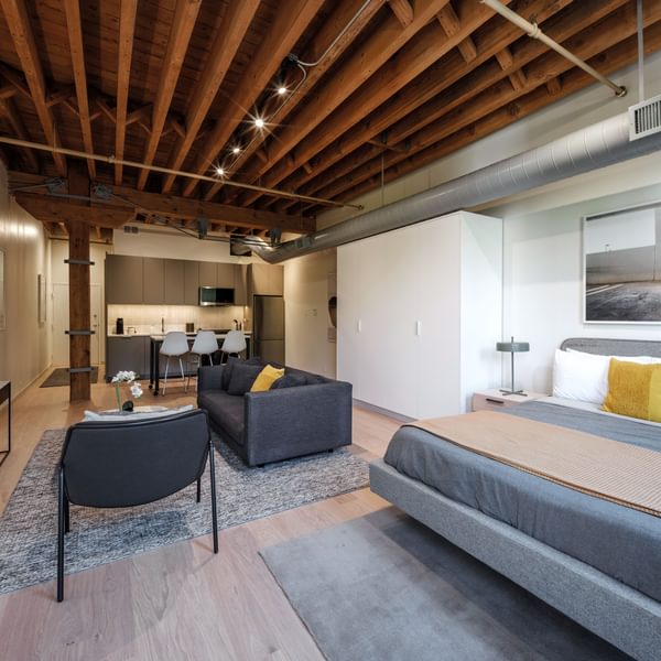 Cobbler Square Renovated Studio 1