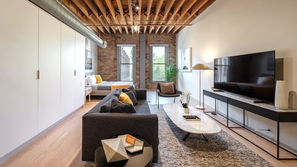 Cobbler Square Renovated Studio 2