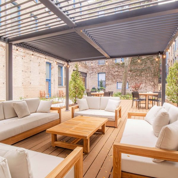 Cobblersquarelofts outdoor lounge 2