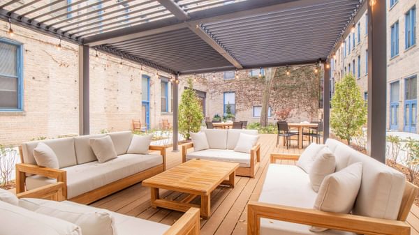 Cobblersquarelofts outdoor lounge 2