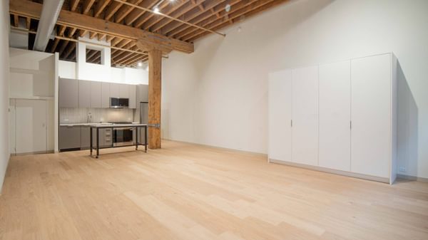Cobblersquarelofts renovated loft living area